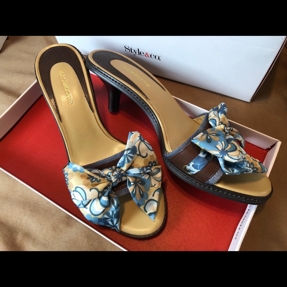 Liz Claiborne Kitten Heel Slides Size 7